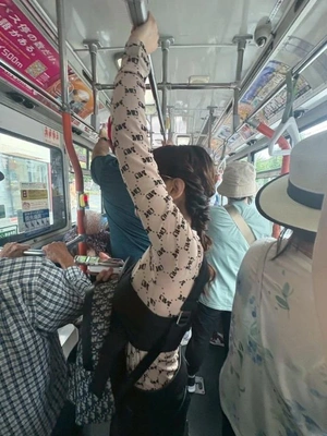 京都のバスは🚌💨激混みです😑👋