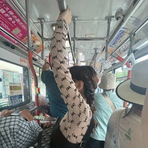 京都のバスは🚌💨激混みです😑👋