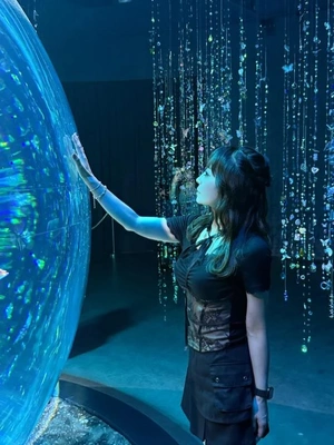 触ってる風に撮るの得意かも🫢💛