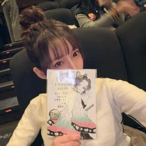 もう5回目なのに！なぜ？泣く🥺コンタクト2回外れた🙈🙈🙈