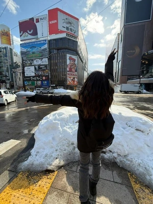 ニッカ前で写真を撮る📸 これ←あと何回やるんだろう🤭🤭
