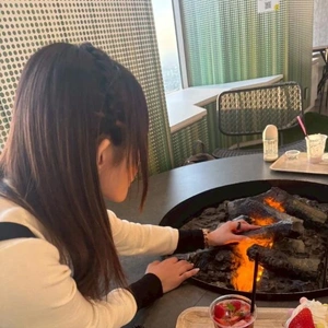 熱いの全然平気なおんな。😳✌️