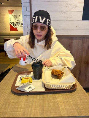 グラサンか?マスクはしてます🫢