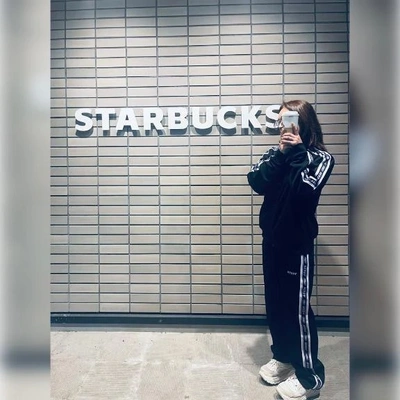 今日は歩いて帰宅してるよ( ˊᗜˋ)