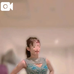 このドレスは、もう着ないよお👋