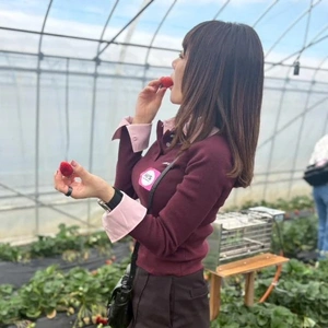 お初✨️いちご狩り🍓