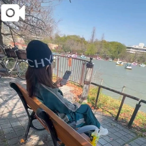 一分くらい話ししてる動画😇