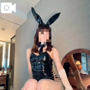 バニーちゃんのコスプレは？お好き♥️