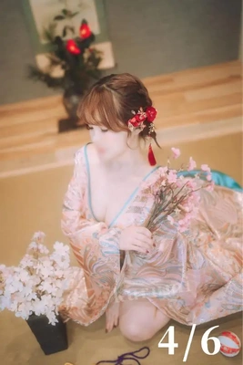 【: がびーん！！古い？w】