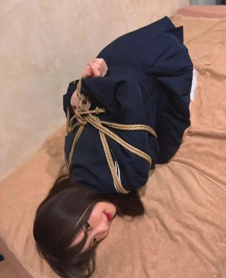 縛られる快感