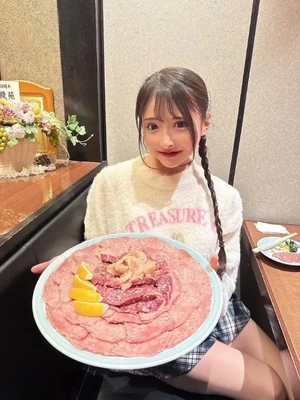 芸人さんとのお食事会でエロい、、