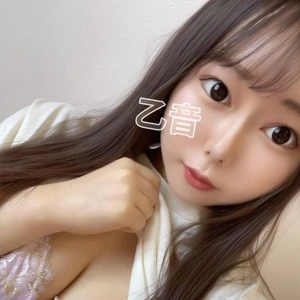 ?シーツの上で泳ぐのは得意??