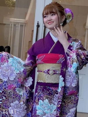 見た目が20歳に見えるらしい???