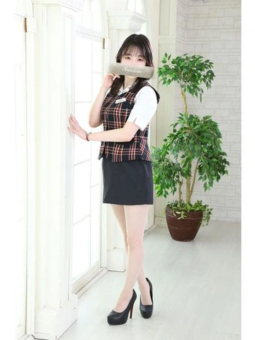 【水瀬ゆき】魅惑の100センチバスト！