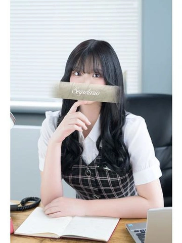 【ゆま】現役JDが濃厚密着！