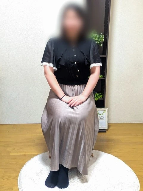 新人ありさ