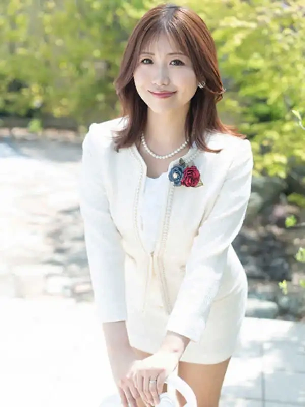 新妻涼子