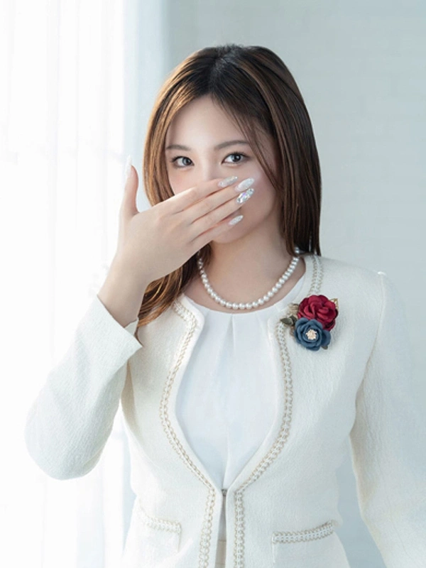 鈴原まふゆ