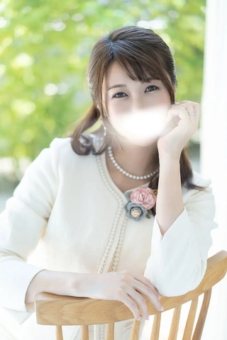 貴方にしか見せない大人の表情色香漂う本物の美人ミセス