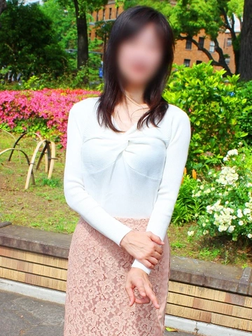 まさかの空き枠！？癒し系スレンダー美女「ゆかりさん」お見逃しなく！