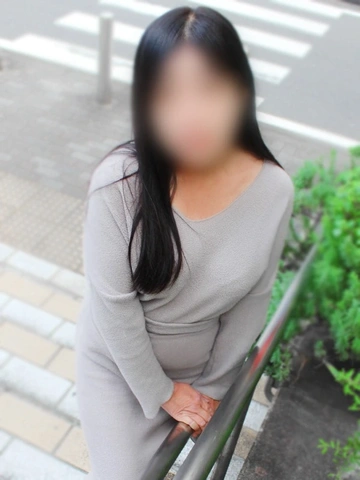 まさかの空き枠！？「あいりさん」リピーター続出の素人レア出勤奥様♪