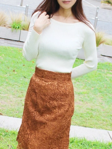 お口開けでイケます!ご奉仕好き・スレンダー美熟女!「みおりさん」!