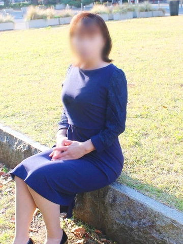 本日出勤！まさかの！？ご案内枠ございます！人気奥様「あやかさん」お見逃しなく！