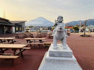 明日、出勤致します♀