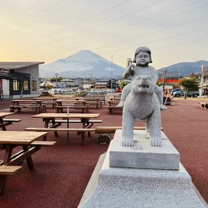 明日、出勤致します♀
