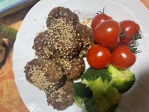 ゴマかけすぎた照り焼きつくね