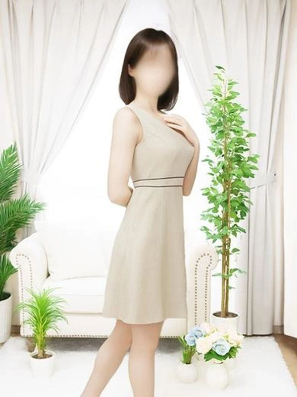 篠田 奈々