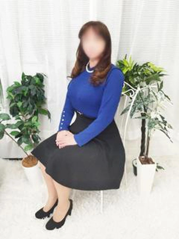 浅尾 ゆり