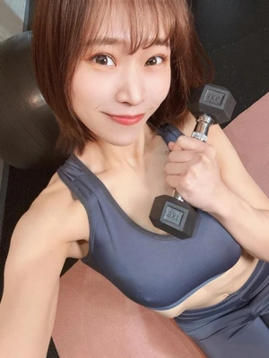 ジムでトレーニングあやこさん🏋️♀️