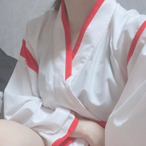 何色のパンツでしょうか？