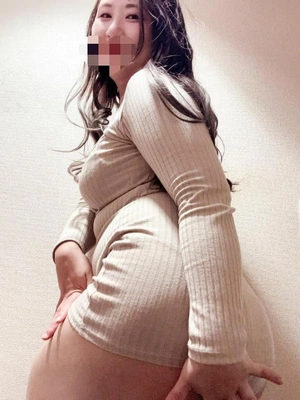 外には着ていけないお洋服