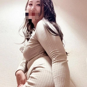 外には着ていけないお洋服