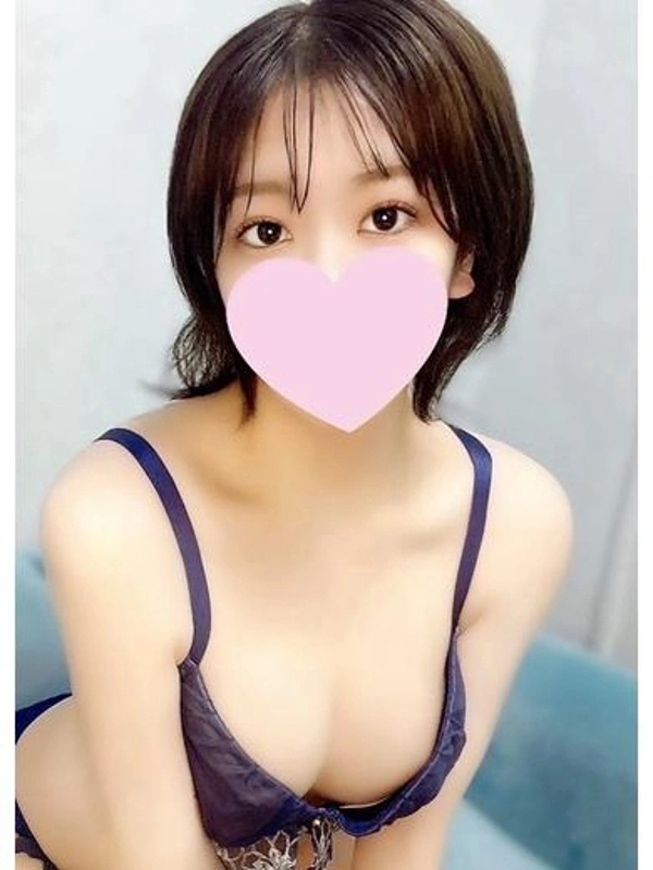 芹葉 なつね