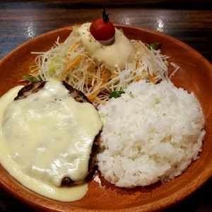 【ちなつ】です😄🍴✨