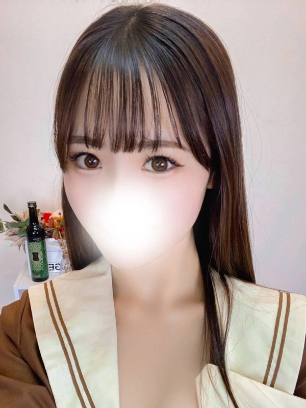 ミリ(清純派美少女♪)