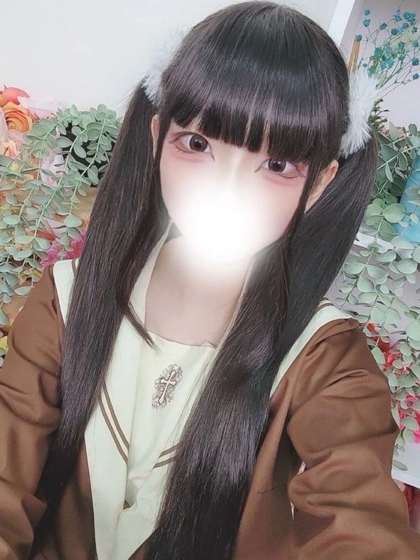 アマエ(純白ロリ美少女)