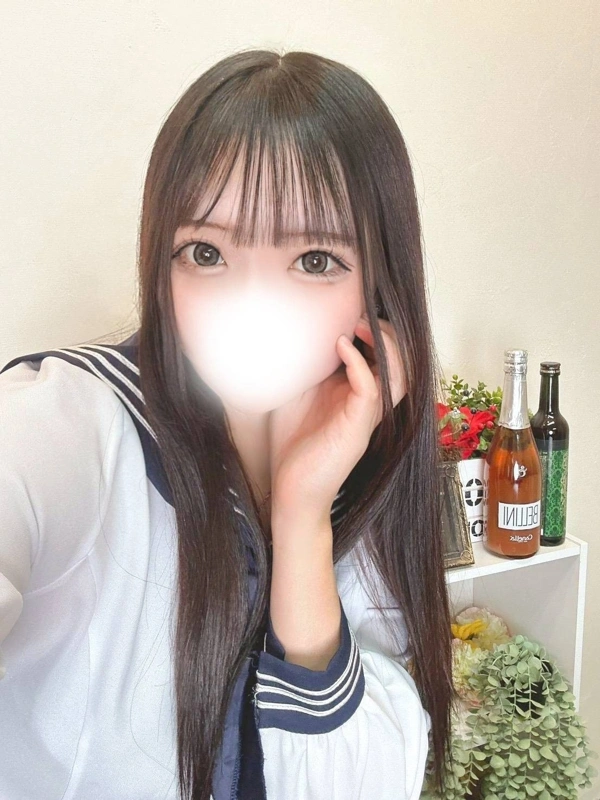 ユワ(魅惑の美少女)