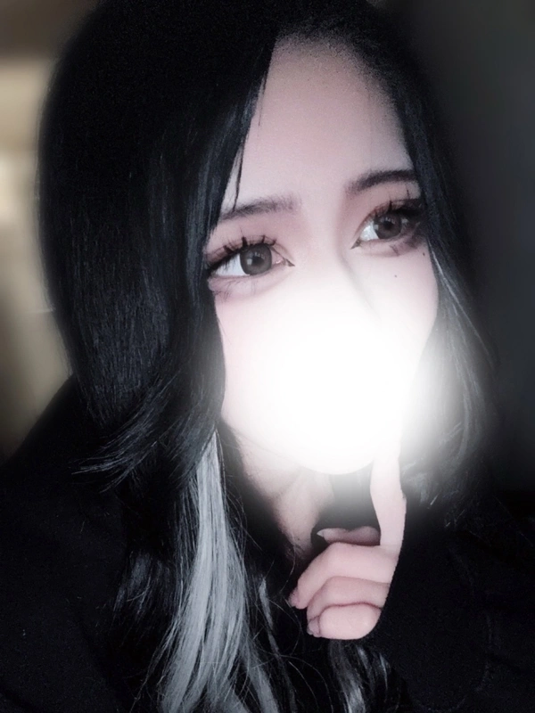 エレナ(敏感エロ白ギャル)