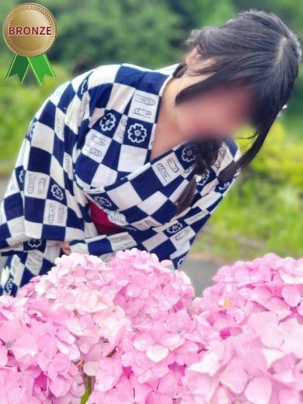 あや