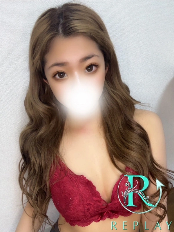 なな（新人女性）