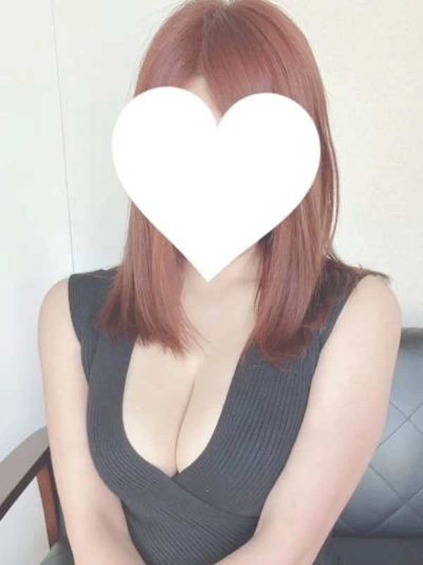 水川まりあ