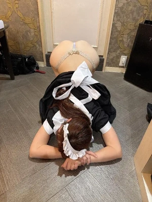 メイドの粗相に。。。