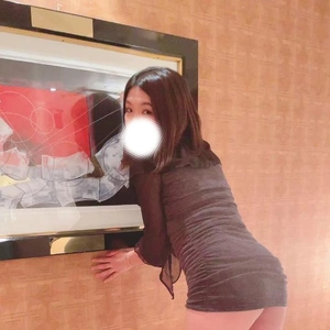 密かに